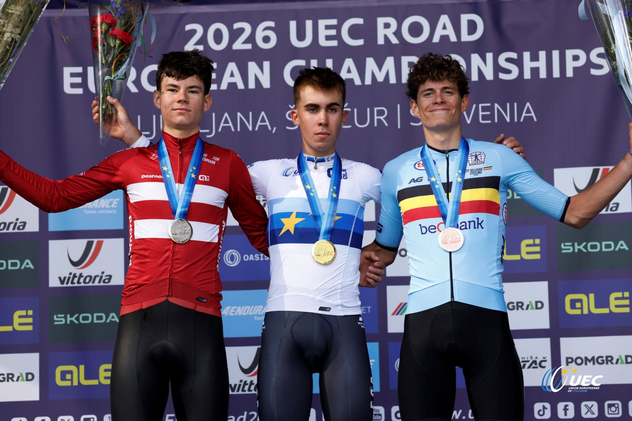 O pódio do contrarrelógio dos juniores masculinos nos Campeonatos da Europa com Malthe Risbjerg, Benjamin Noval e Vic De Smet